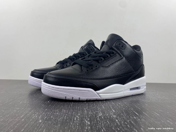 Husky Cyber (2016) Monday 136064-020 3 Retro Jordan 0818